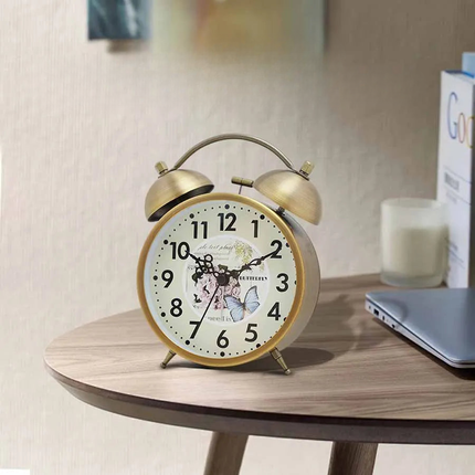 Batteridriven vintage väckarklocka med dubbla klockor