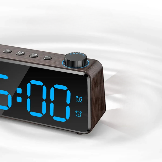 Nätdriven digital klockradio med dubbla larm
