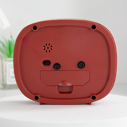 Analog väckarklocka med stora tydliga siffror