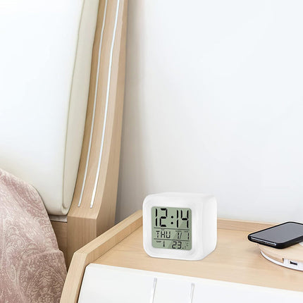 Lysande kub väckarklocka med termometer