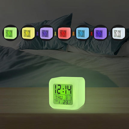 Lysande kub väckarklocka med termometer