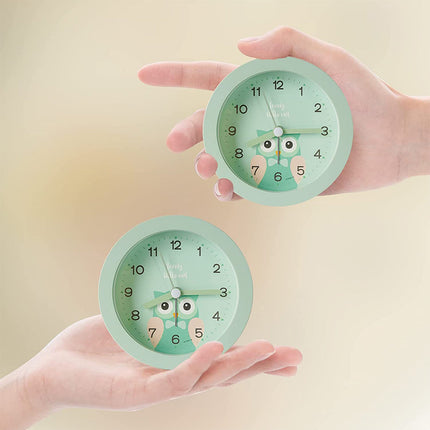 Tyst analog barnväckarklocka med björnmotiv