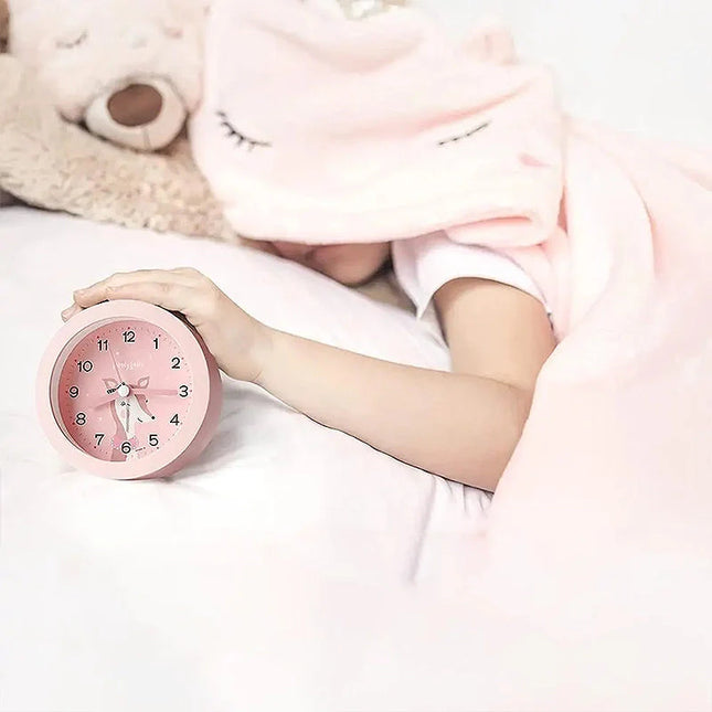 Tyst analog barnväckarklocka med björnmotiv