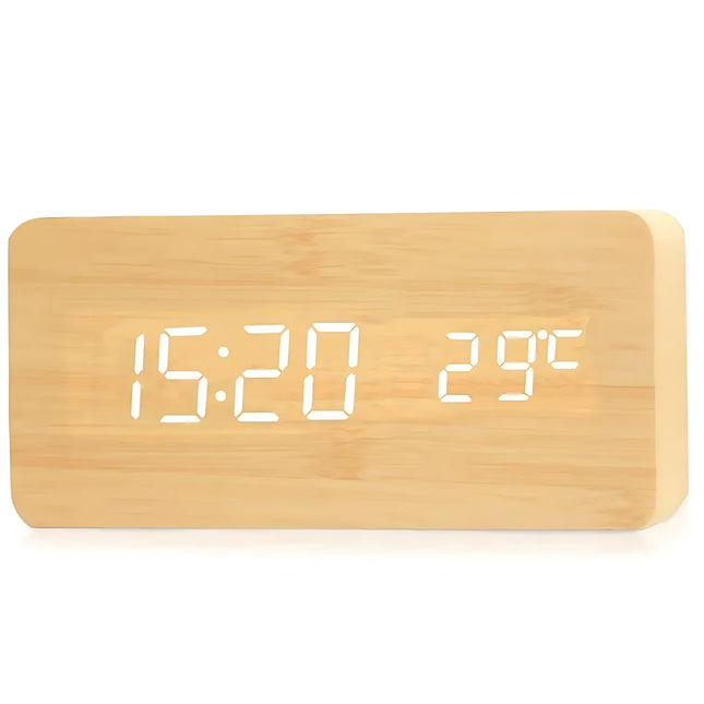 Digital väckarklocka i ljust trä