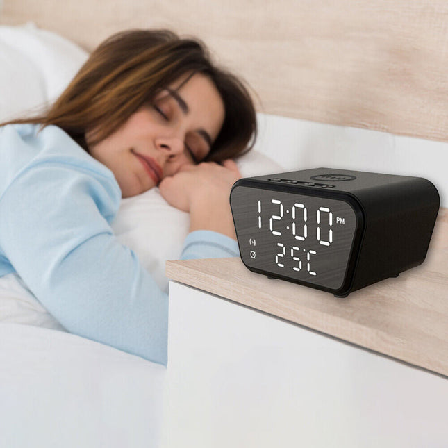 Smart väckarklocka med trådlös laddning