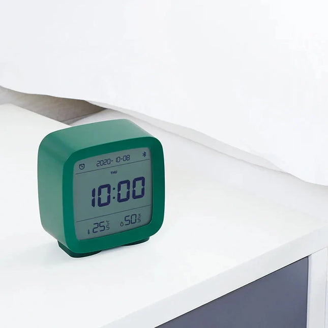 Batteridriven reseväckarklocka med stor display