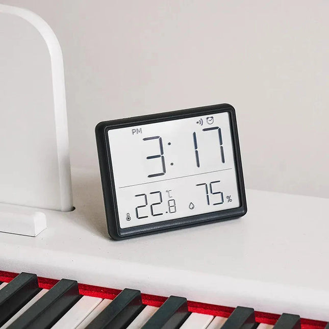 Tunn digital reseväckarklocka med alarm