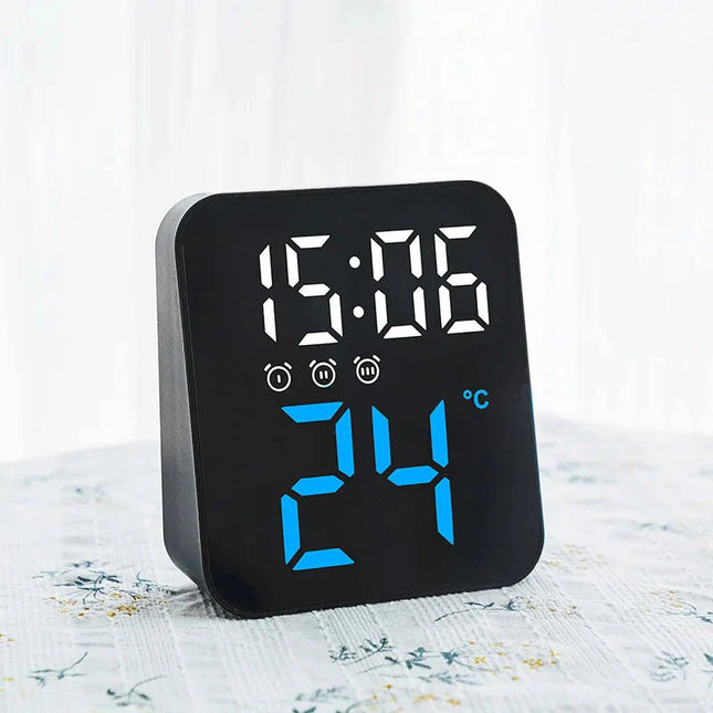 Digital reseväckarklocka med stor display