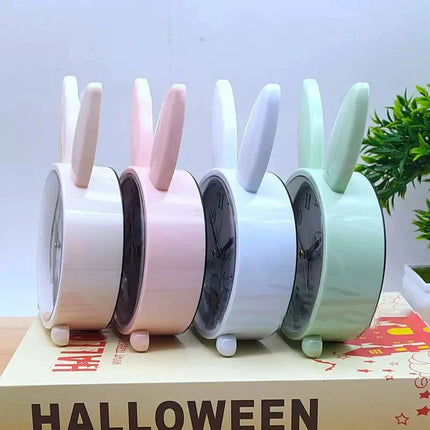 Analog barnväckarklocka i form av kanin