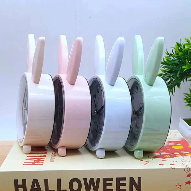 Analog barnväckarklocka i form av kanin