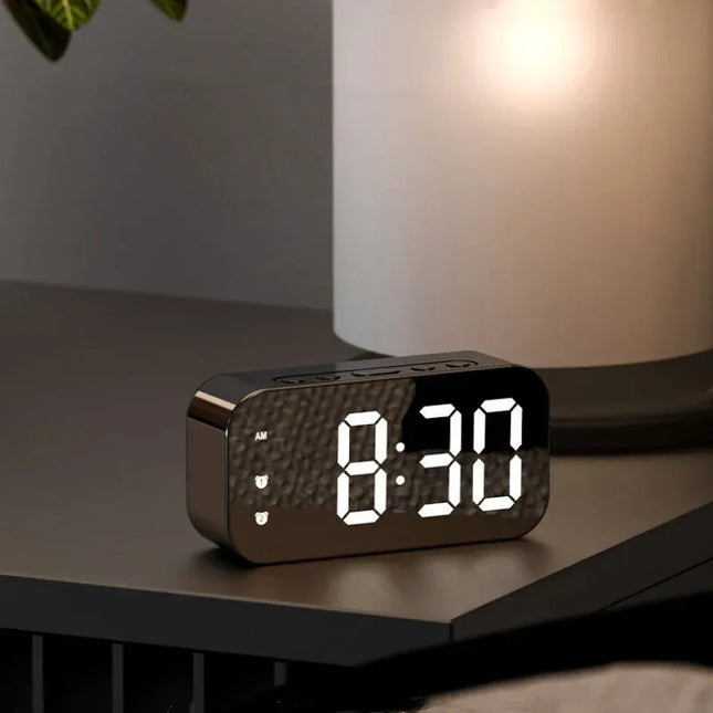 Digital LED-väckarklocka med spegeldisplay