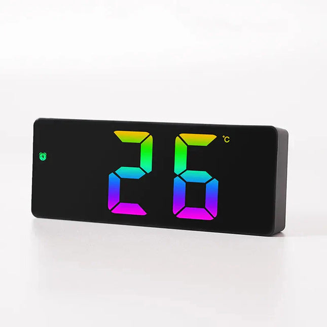 Digital väckarklocka med färgdisplay