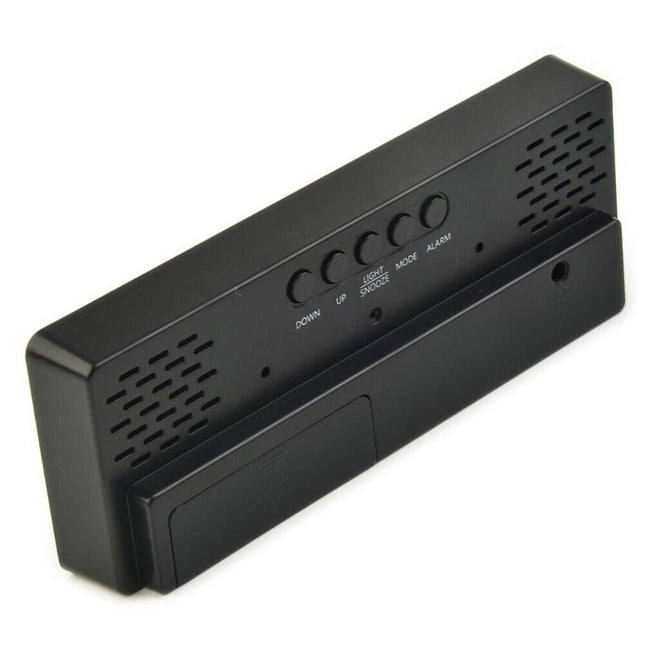 Digital väckarklocka med färgdisplay