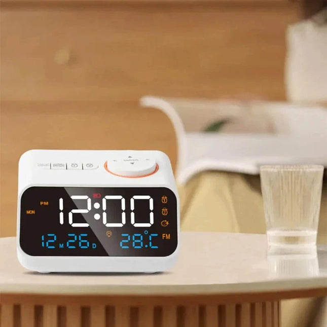 Uppladdningsbar digital klockradio med display