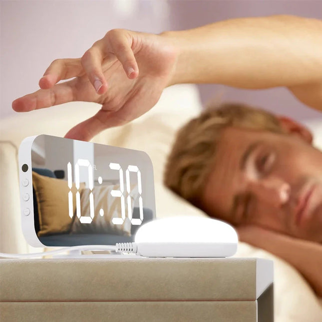 Väckarklocka med spegel och vibration