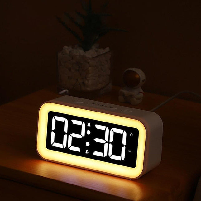 Lysande digital väckarklocka med nattlampa